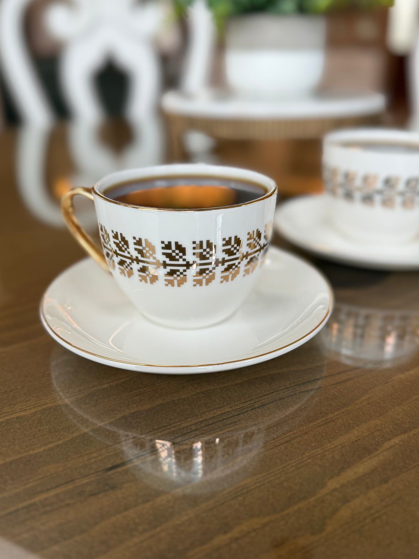 Fine Porcelain Real Gold Tatreez Cup & Saucer Set