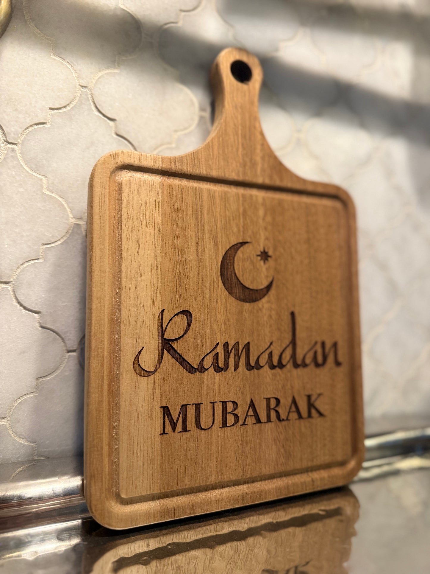 Ramadan Mubarak Engraved Cutting Board | Ramadan | Eid Table Decor -Islamic decor - Eid gift ramadan gift
