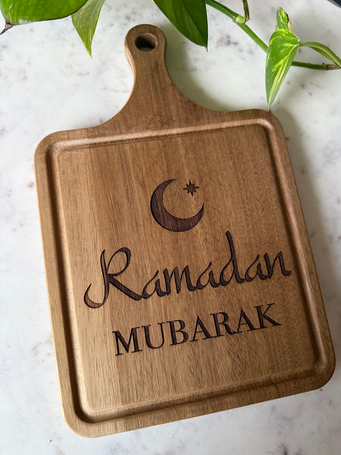Ramadan Mubarak Engraved Cutting Board | Ramadan | Eid Table Decor -Islamic decor - Eid gift ramadan gift