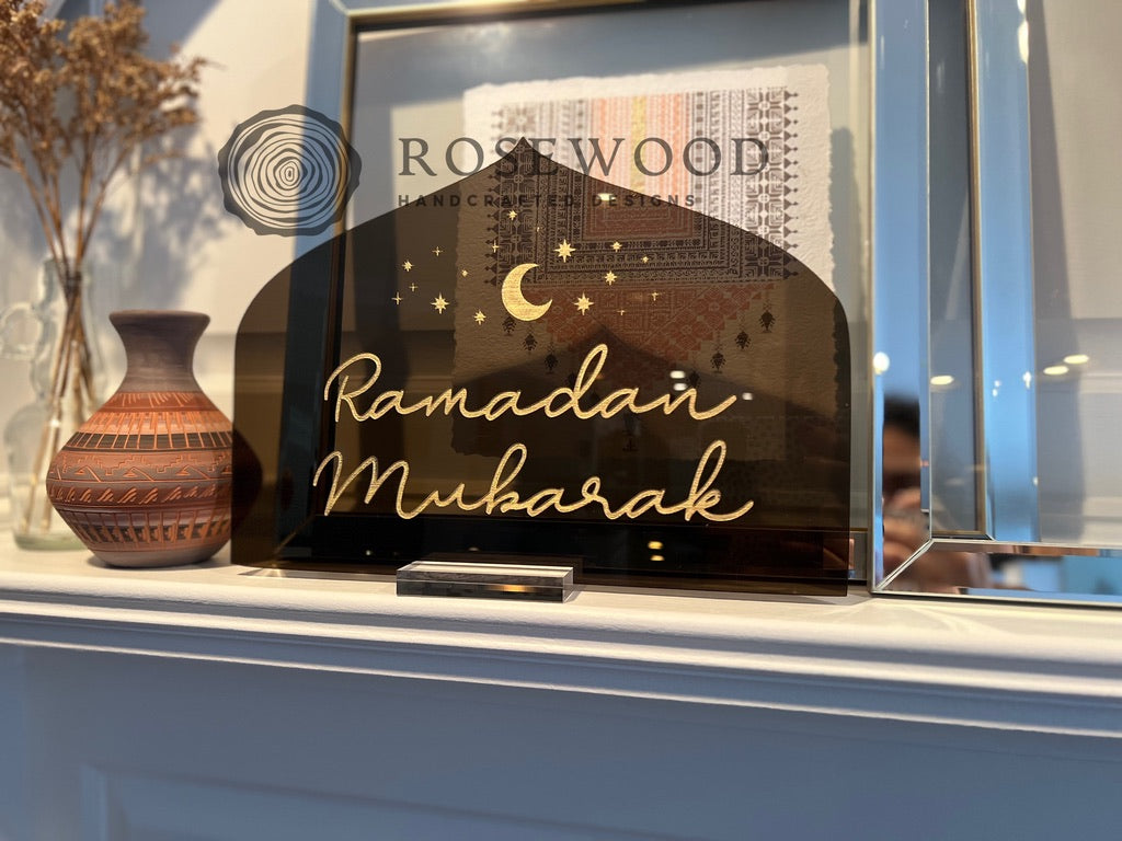 Ramadan Mubarak Table Sign