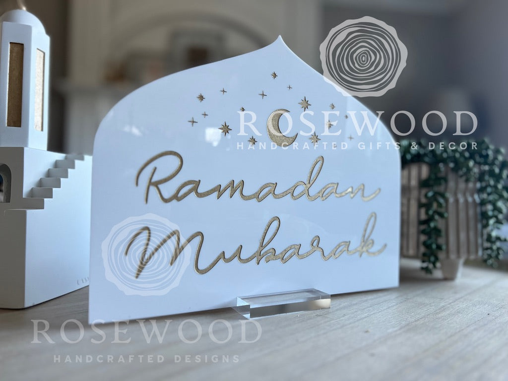 Ramadan Mubarak Table Sign