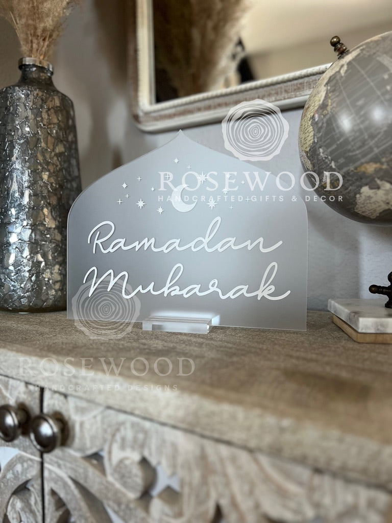 Ramadan Mubarak Table Sign