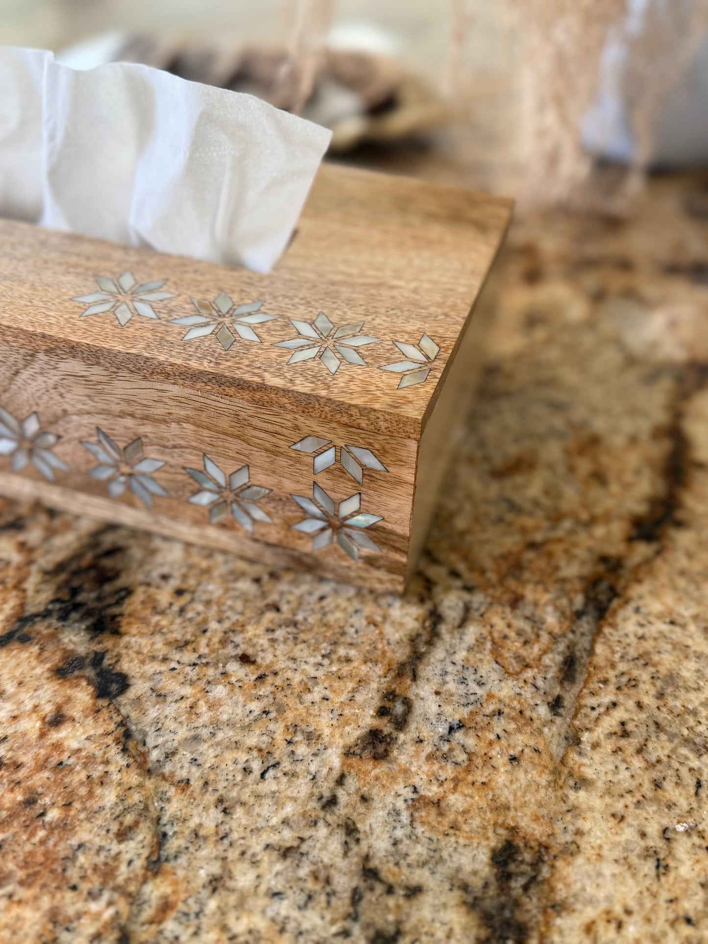 Qamar Pearl Tatreez Tissue box